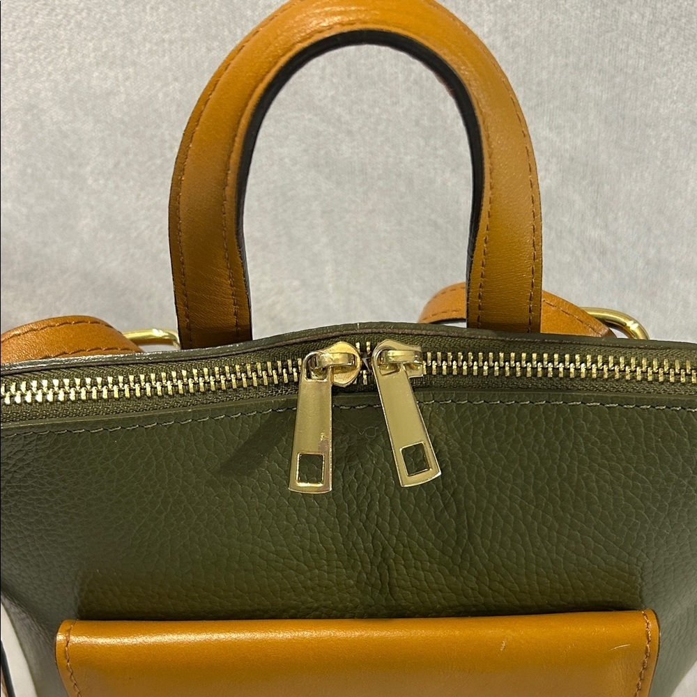Divina Firenze Green and Tan Leather Backpack with Gold Toned Hardware - Picture 5 of 9